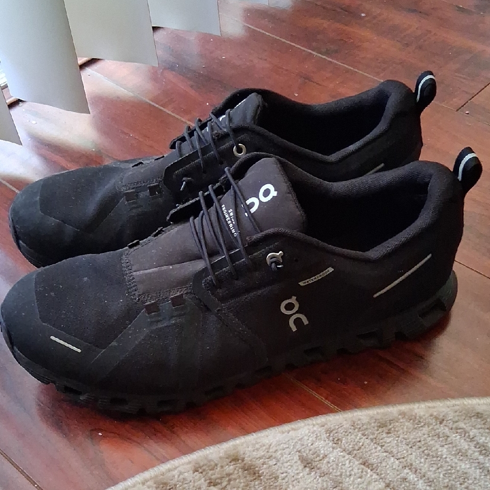 On Running Men's Black Athletic Shoes